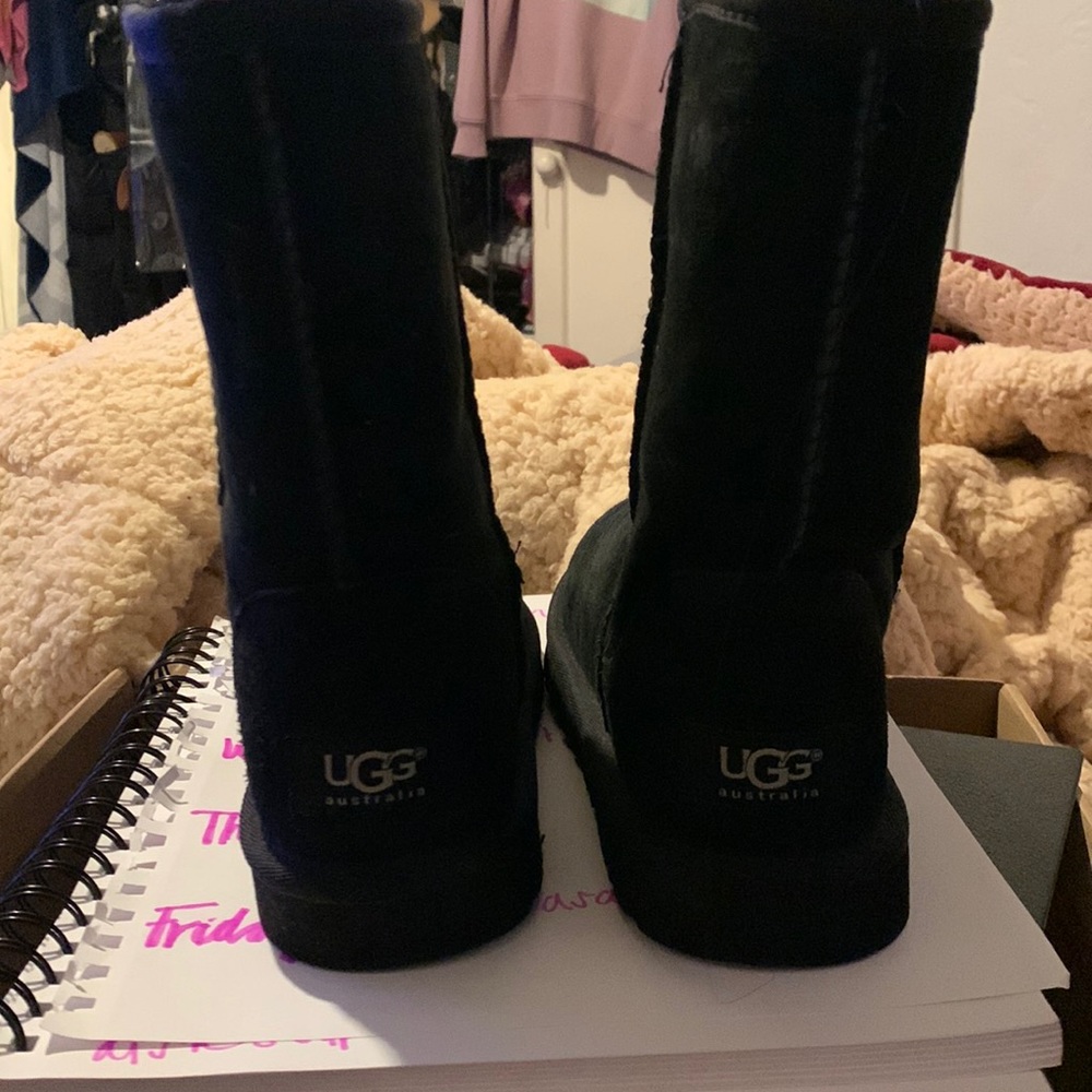 Uggs size 6, great condition. Worn a handful of times.